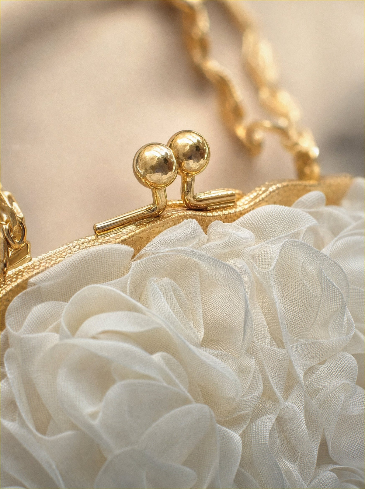 Bloomie Petal Clutch