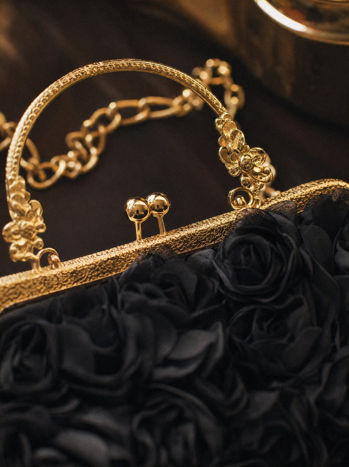 Bloomie Petal Clutch