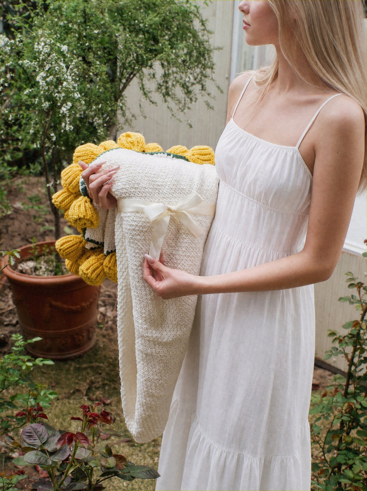 Bloomie Bouquet Blanket