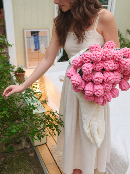 Bloomie Bouquet Blanket